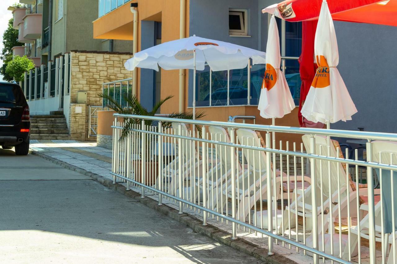 Dara Hotel プリモルスコ エクステリア 写真