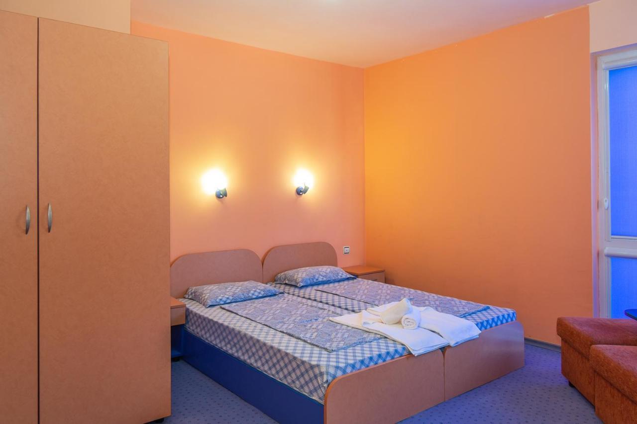 Dara Hotel プリモルスコ エクステリア 写真